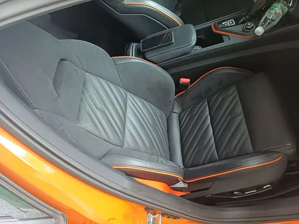 Lynk & Co 02 Hatchback — миниатюра 25