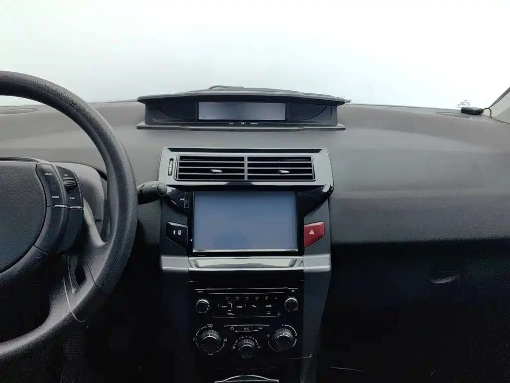 Citroen C-Quatre — миниатюра 12