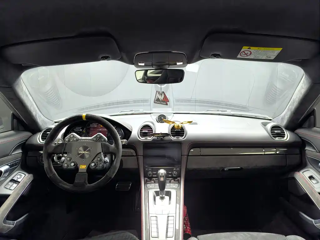 Porsche 718 2018 Cayman GTS 2.5T