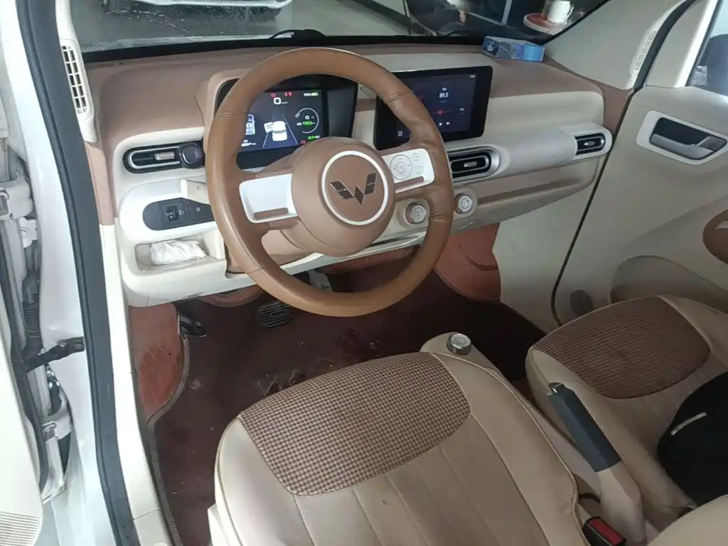Wuling MINIEV — миниатюра 10