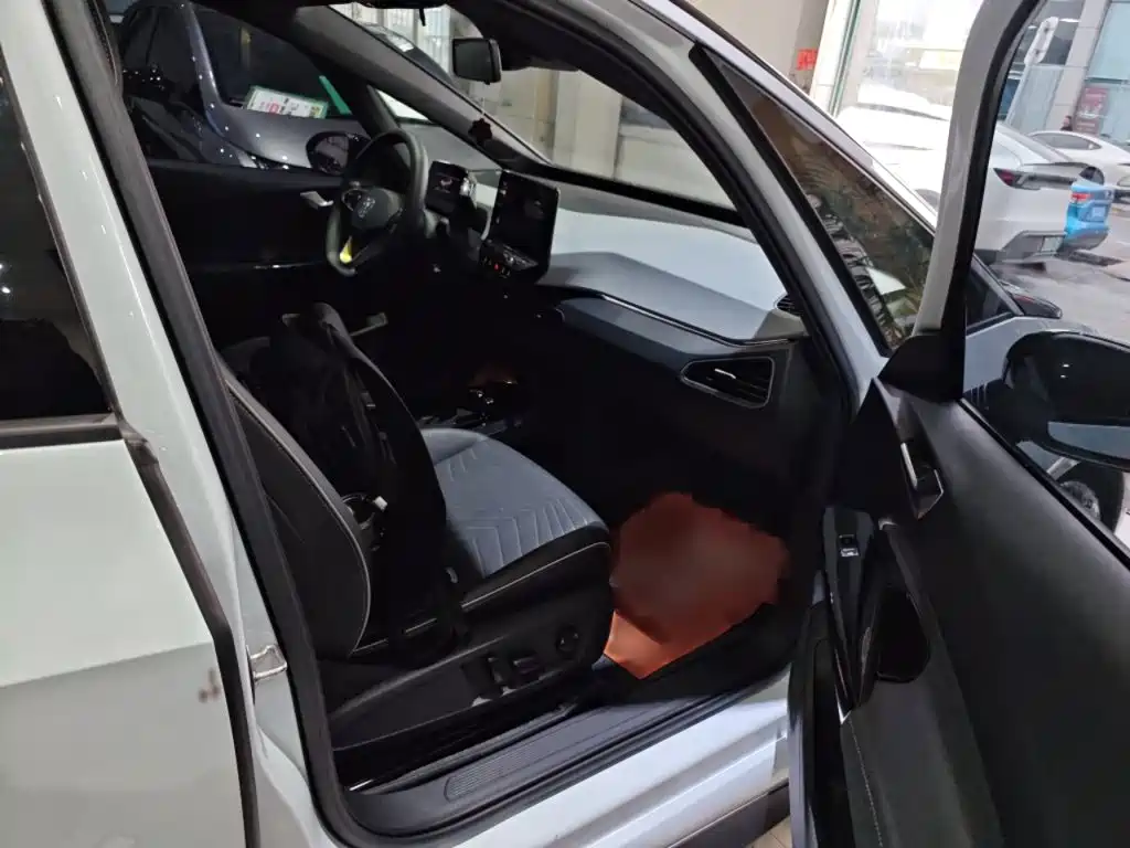 Volkswagen ID.3 — миниатюра 3