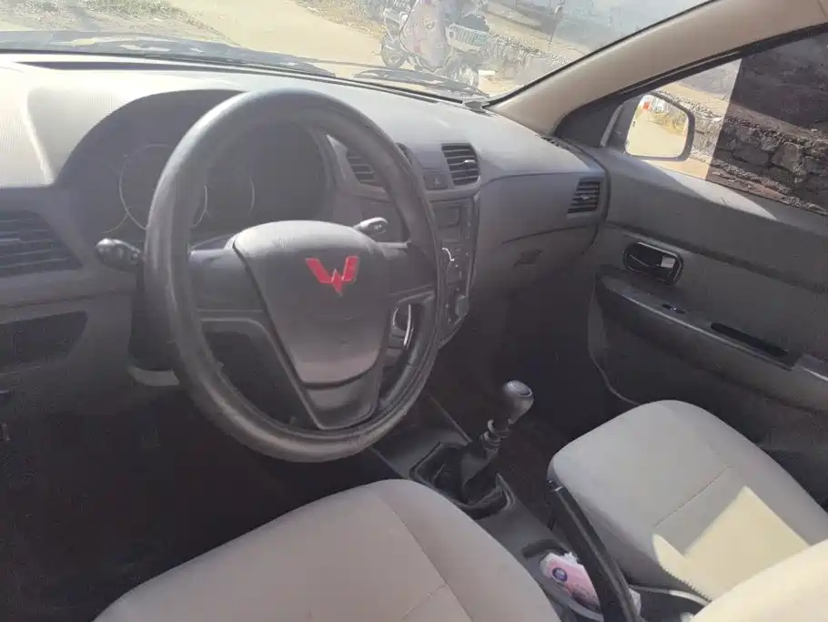 Wuling Hongguang PLUS — миниатюра 12