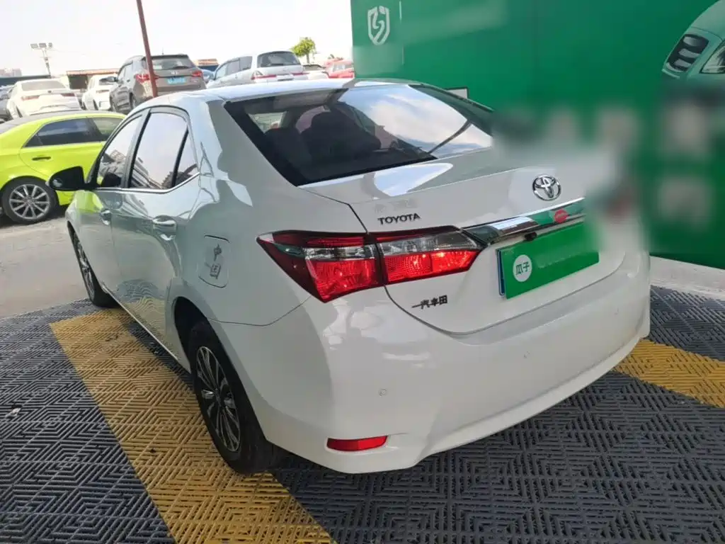 Toyota Corolla — миниатюра 5