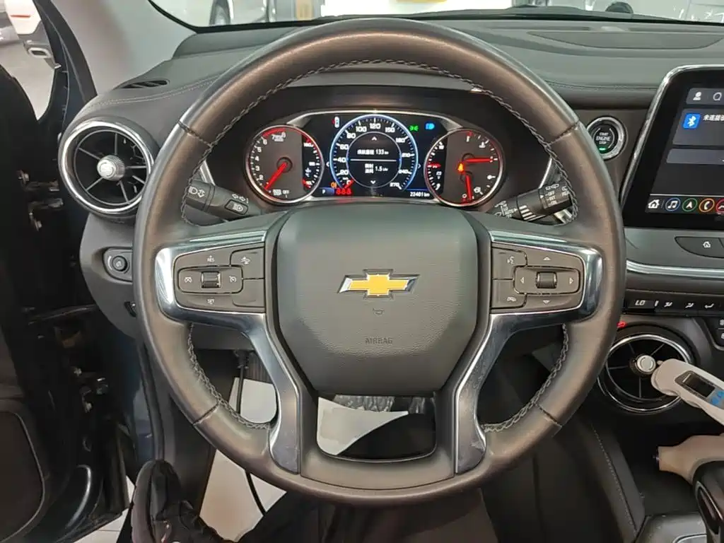 Chevrolet Blazer — миниатюра 11