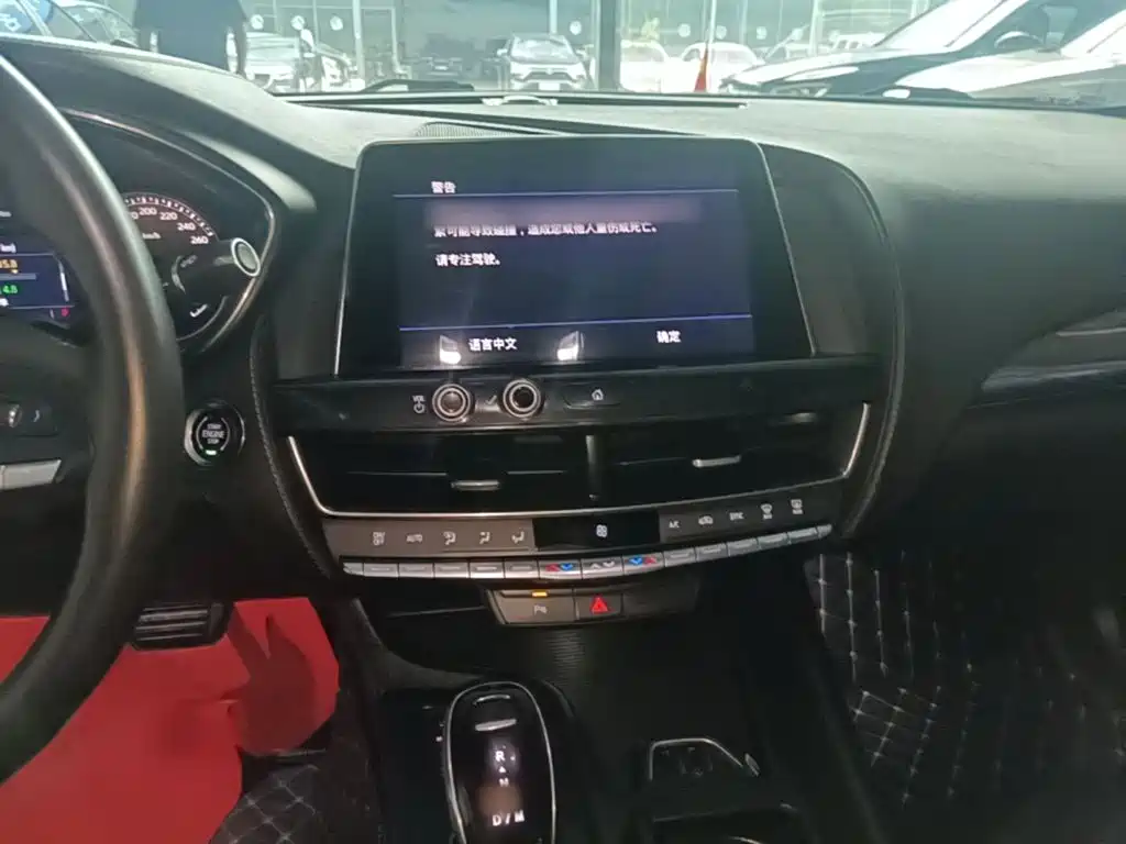 Cadillac CT5 — миниатюра 9