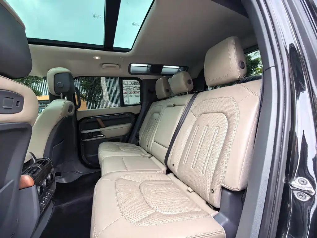 Land Rover Defender — миниатюра 16