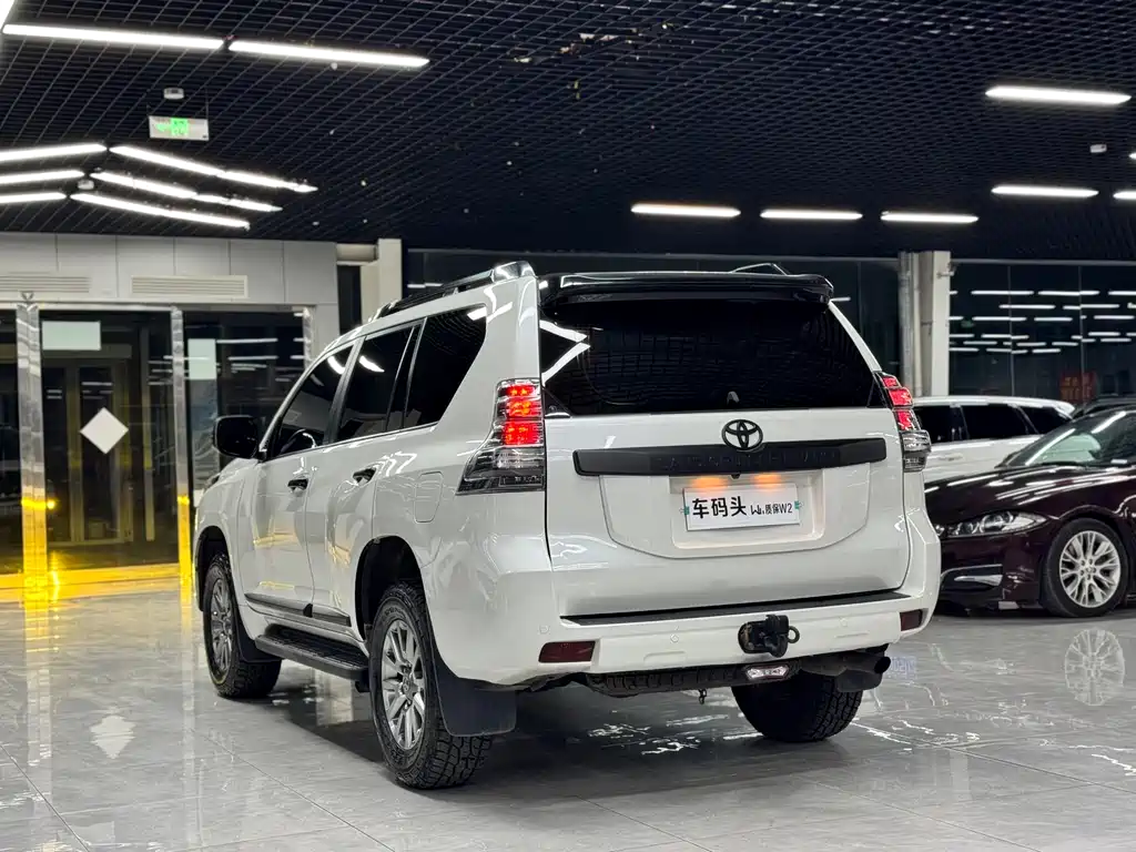Toyota Land Cruiser Prado 2016 3.5L AT TX-L NAVI