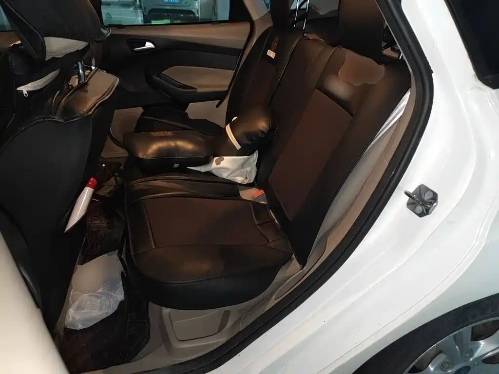 Ford Focus — миниатюра 18