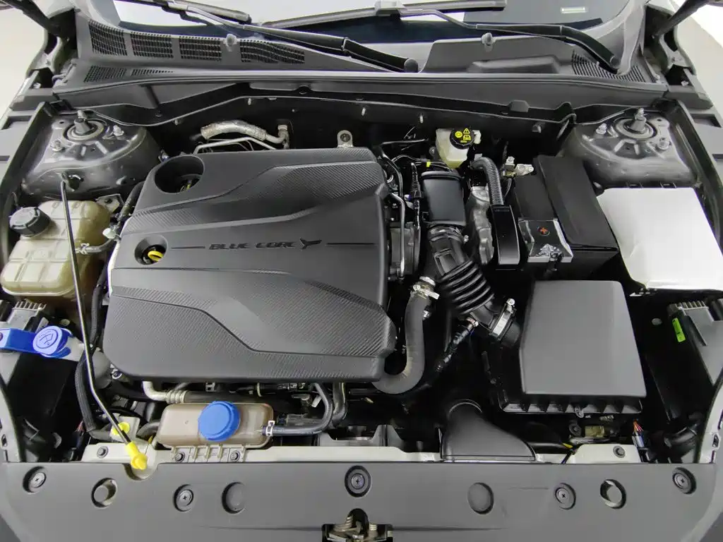 Changan Yida — миниатюра 6