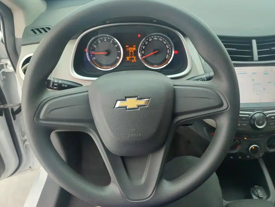 Chevrolet Sail — миниатюра 15