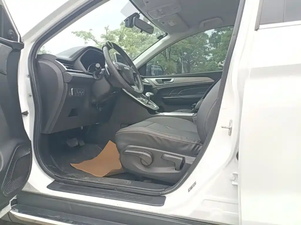 Haval M6 — миниатюра 15