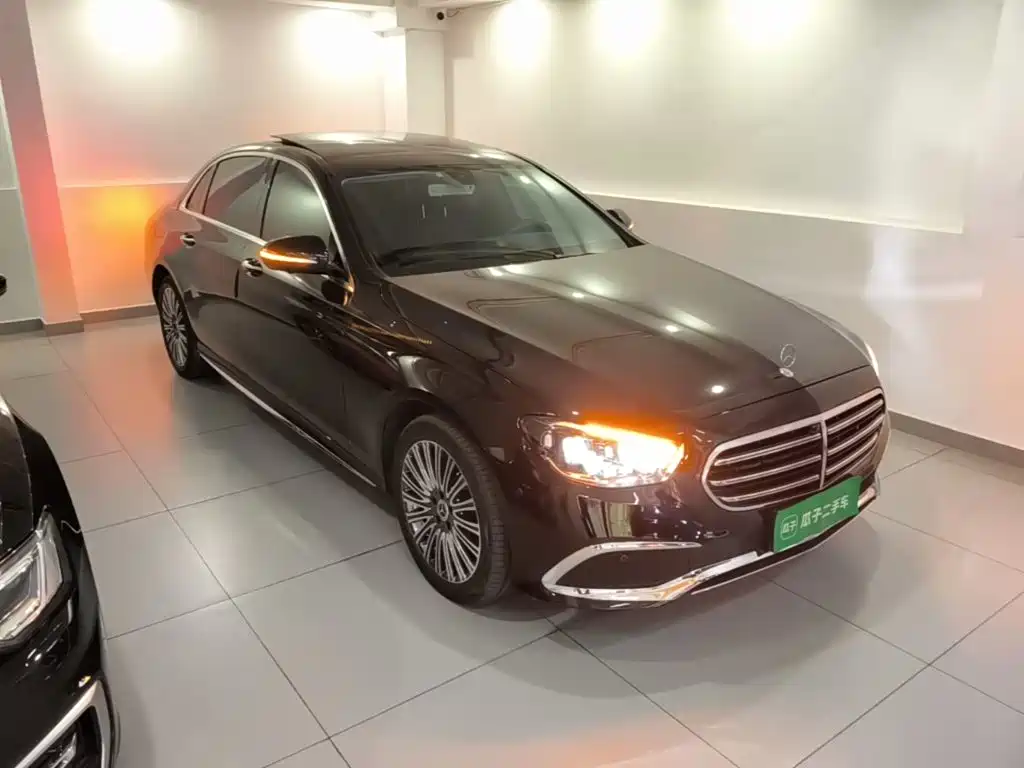 Mercedes-Benz E-Class — миниатюра 4