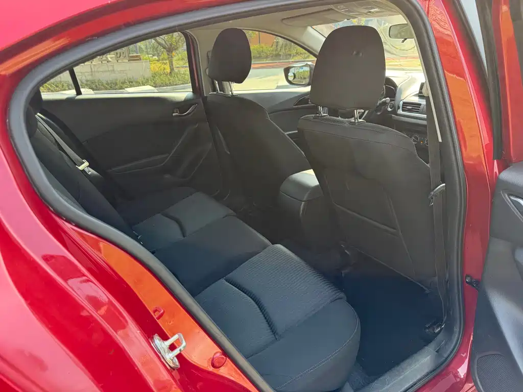 Mazda 3 Axela — миниатюра 14