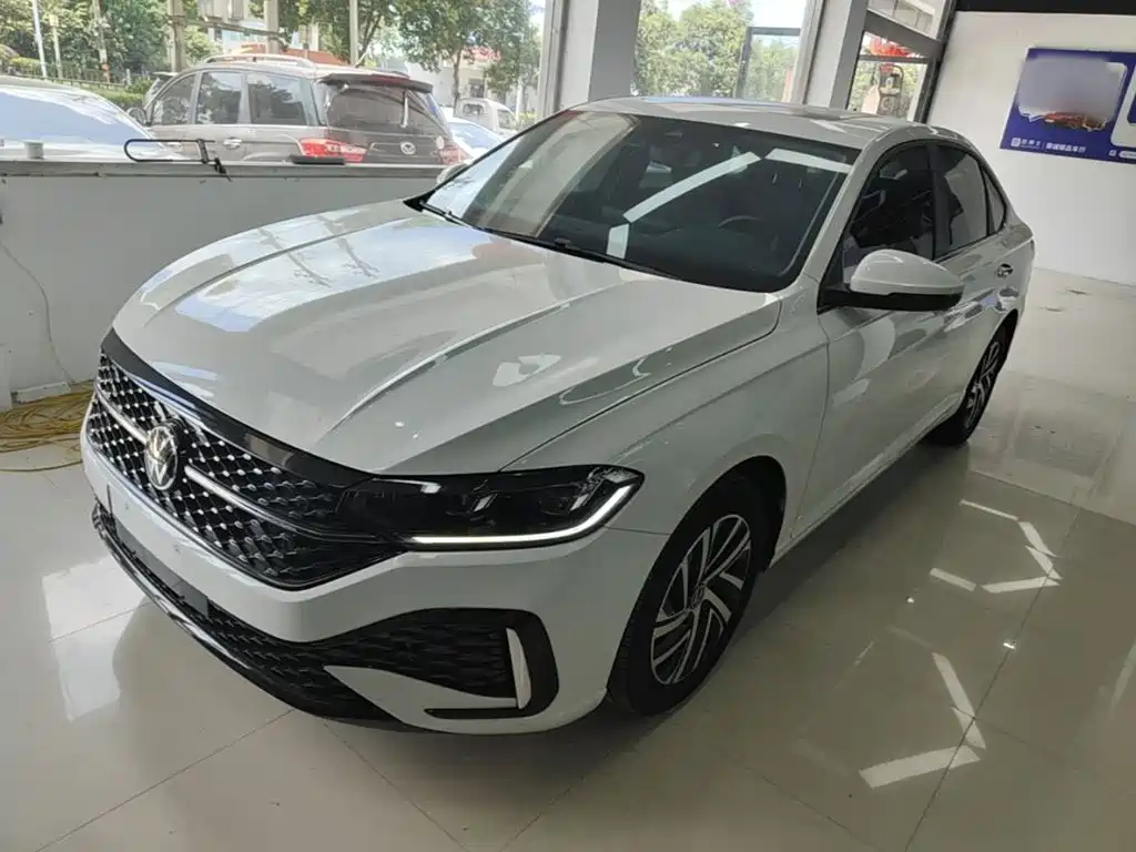 Volkswagen Lavida — миниатюра 2