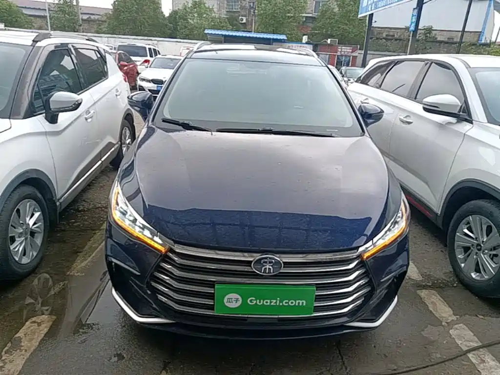 BYD MAX — миниатюра 3