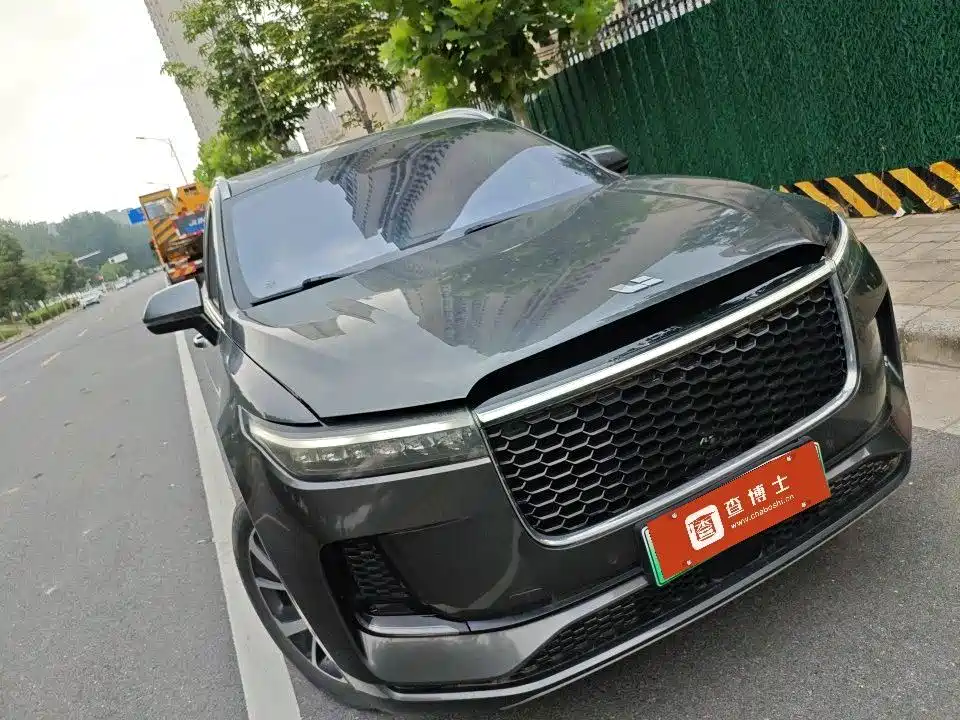 Li Auto Li ONE — миниатюра 8