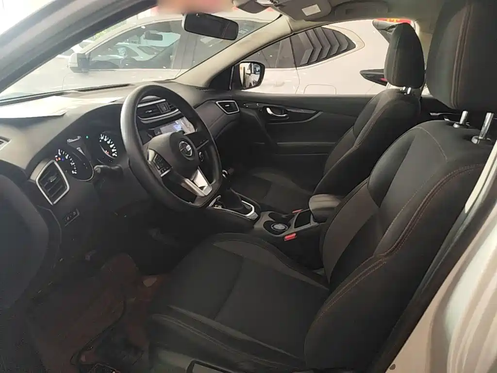 Nissan Qashqai — миниатюра 15