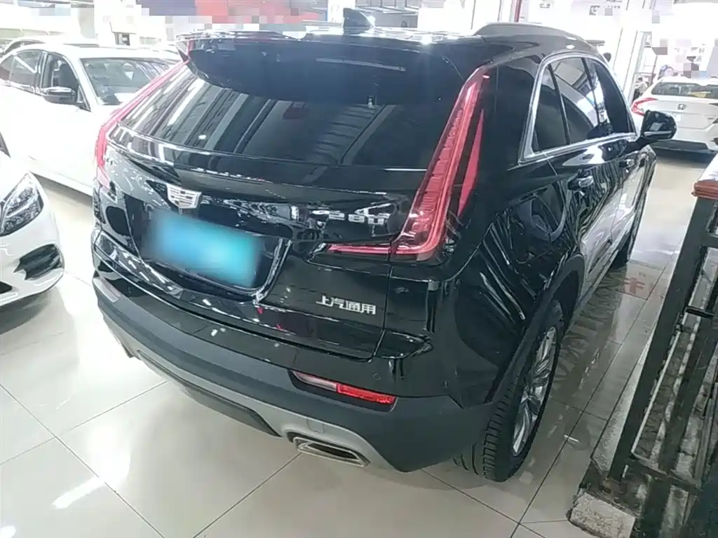 Cadillac XT4 2021 28T Lead