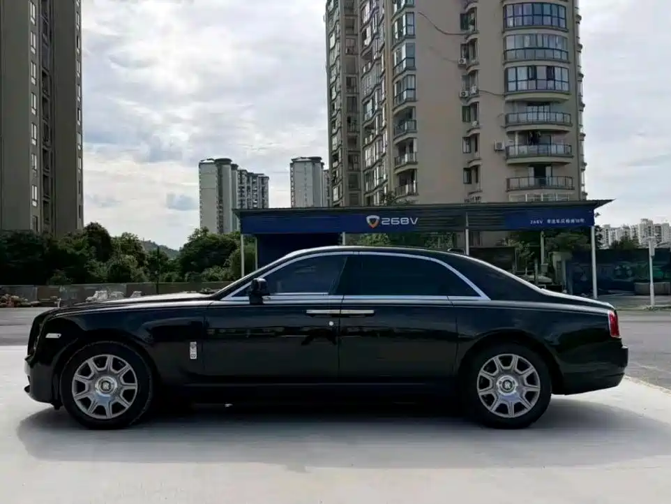Rolls-Royce Ghost — миниатюра 3