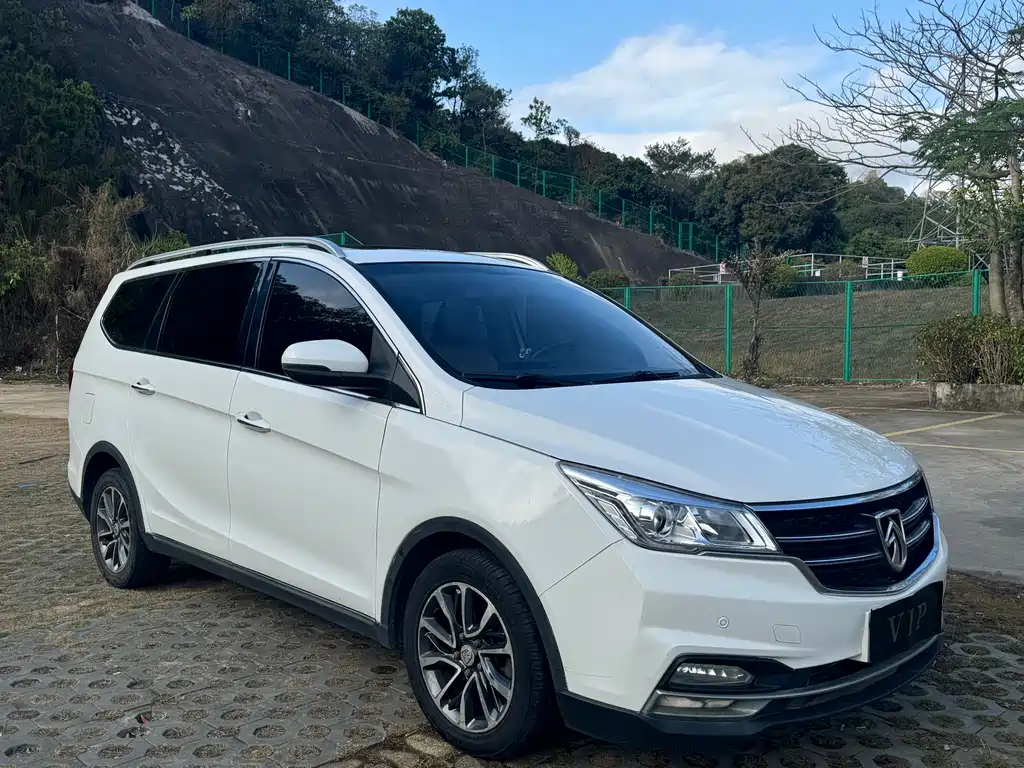BAOJUN 730