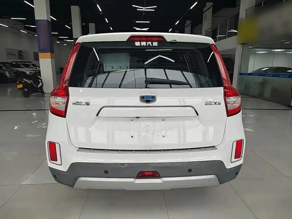Geely Vision X6 — миниатюра 6