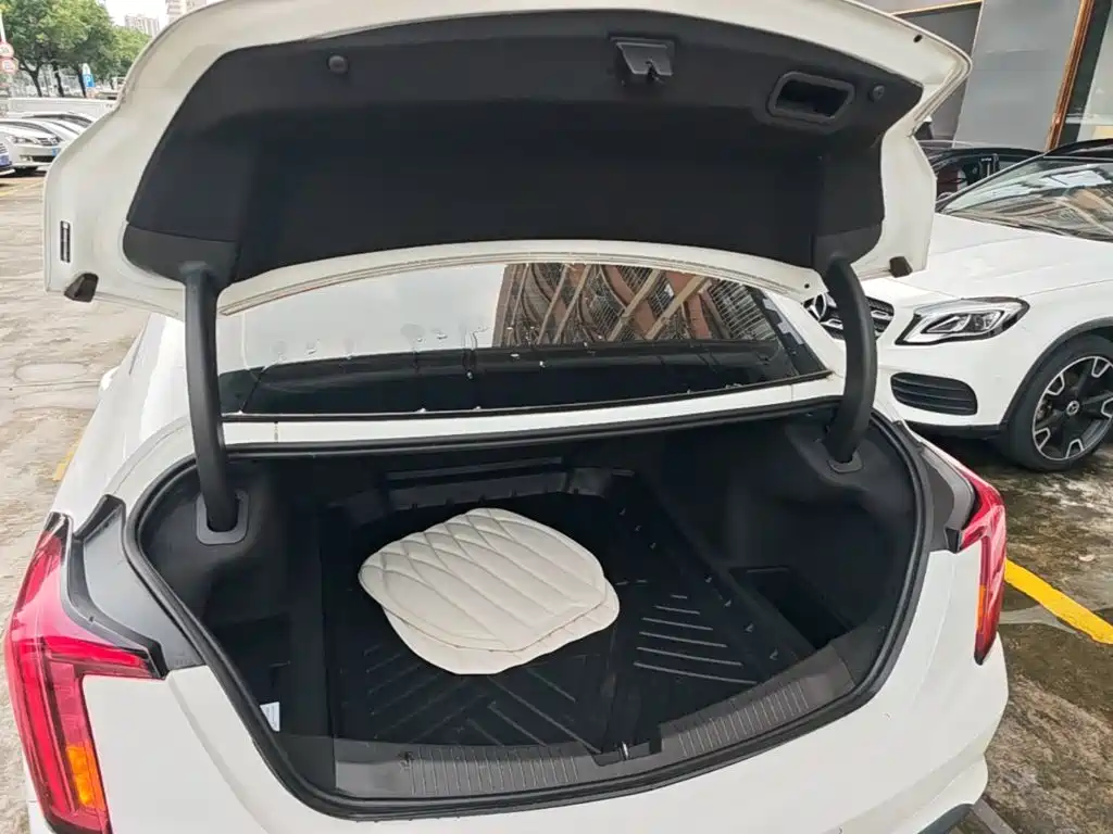 Cadillac CT5 — миниатюра 19