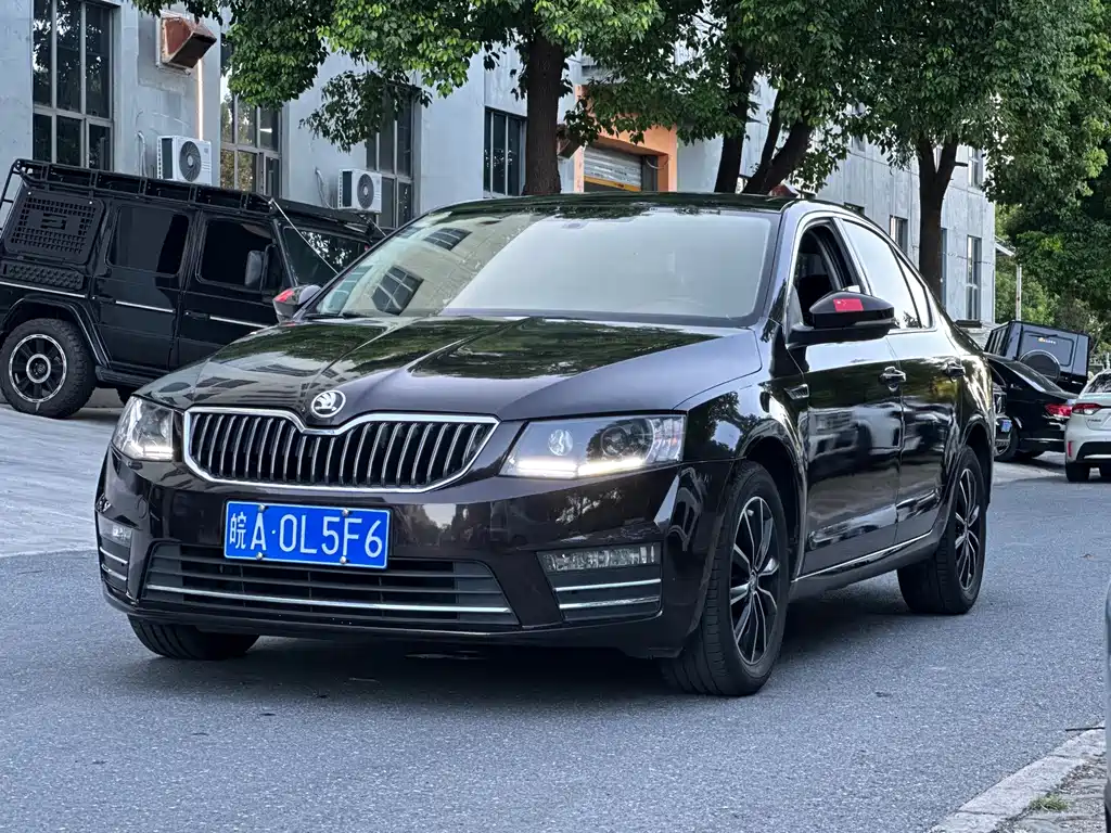 Skoda Octavia — миниатюра 3