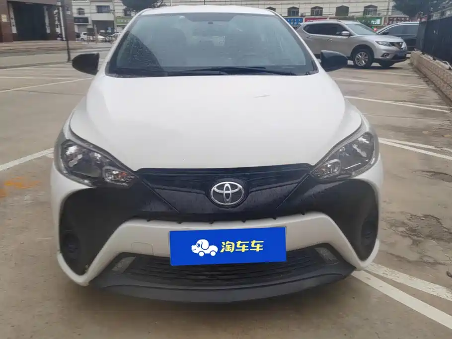 Toyota Yaris L — миниатюра 2