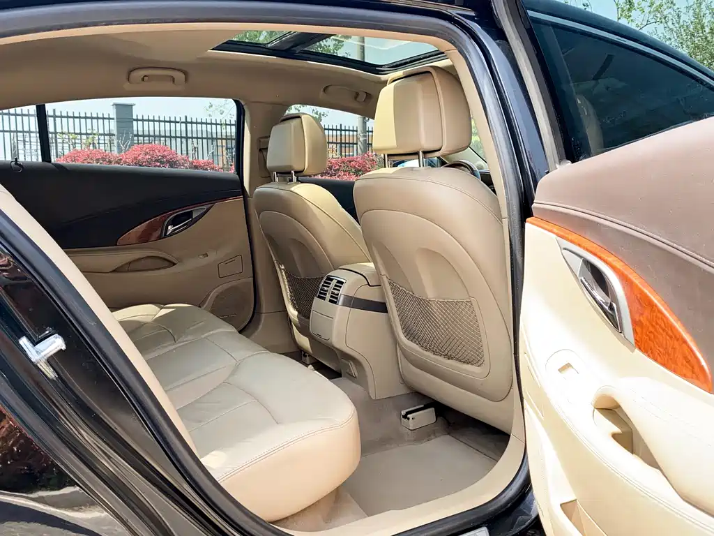 Buick LaCrosse — миниатюра 24