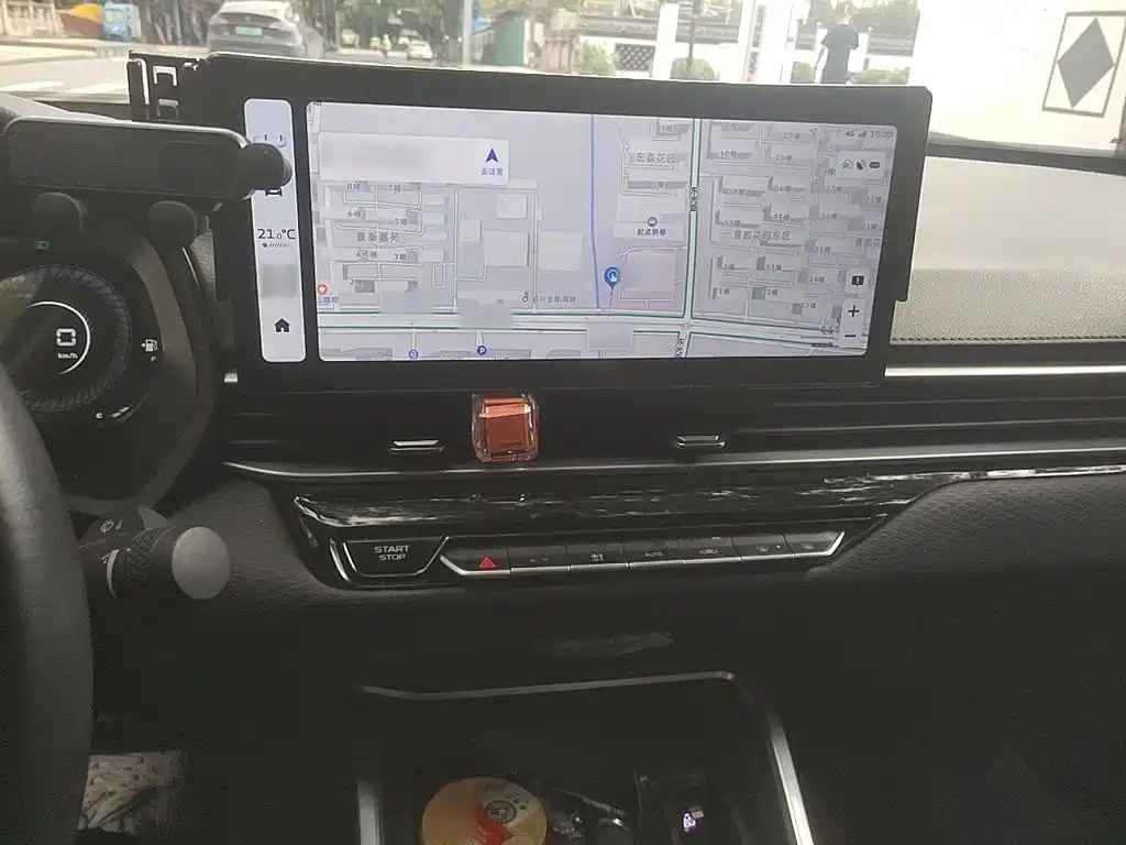 Geely Emgrand — миниатюра 6