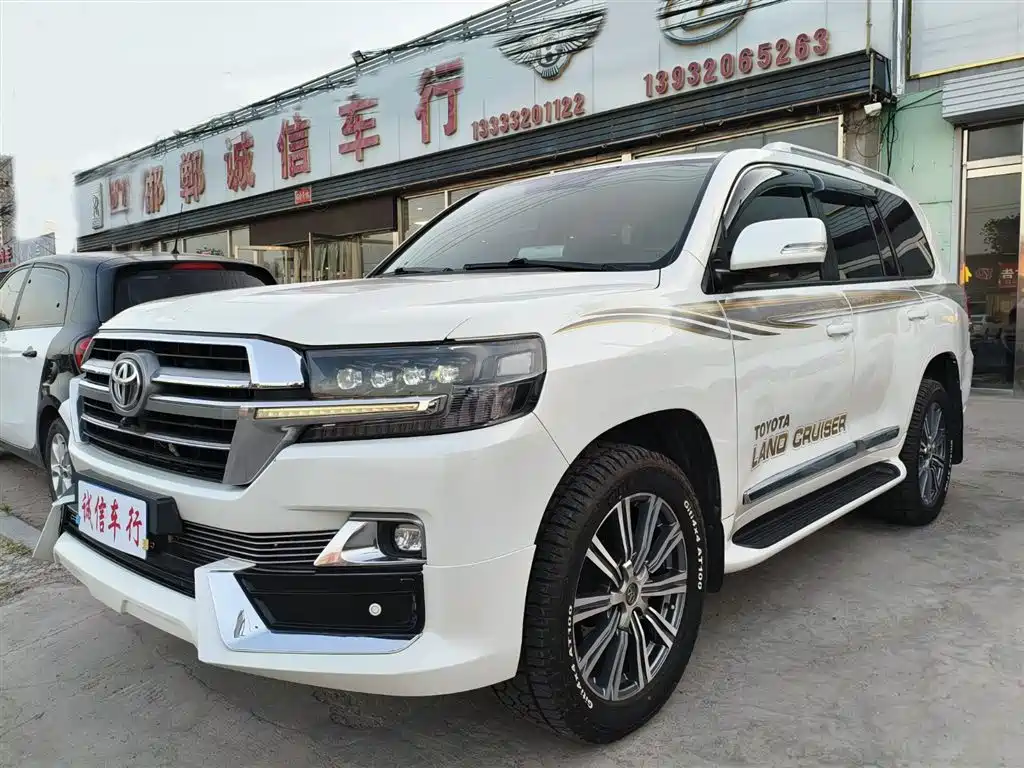 Toyota Land Cruiser 2016