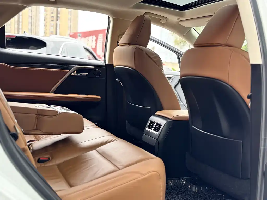Lexus RX — миниатюра 7