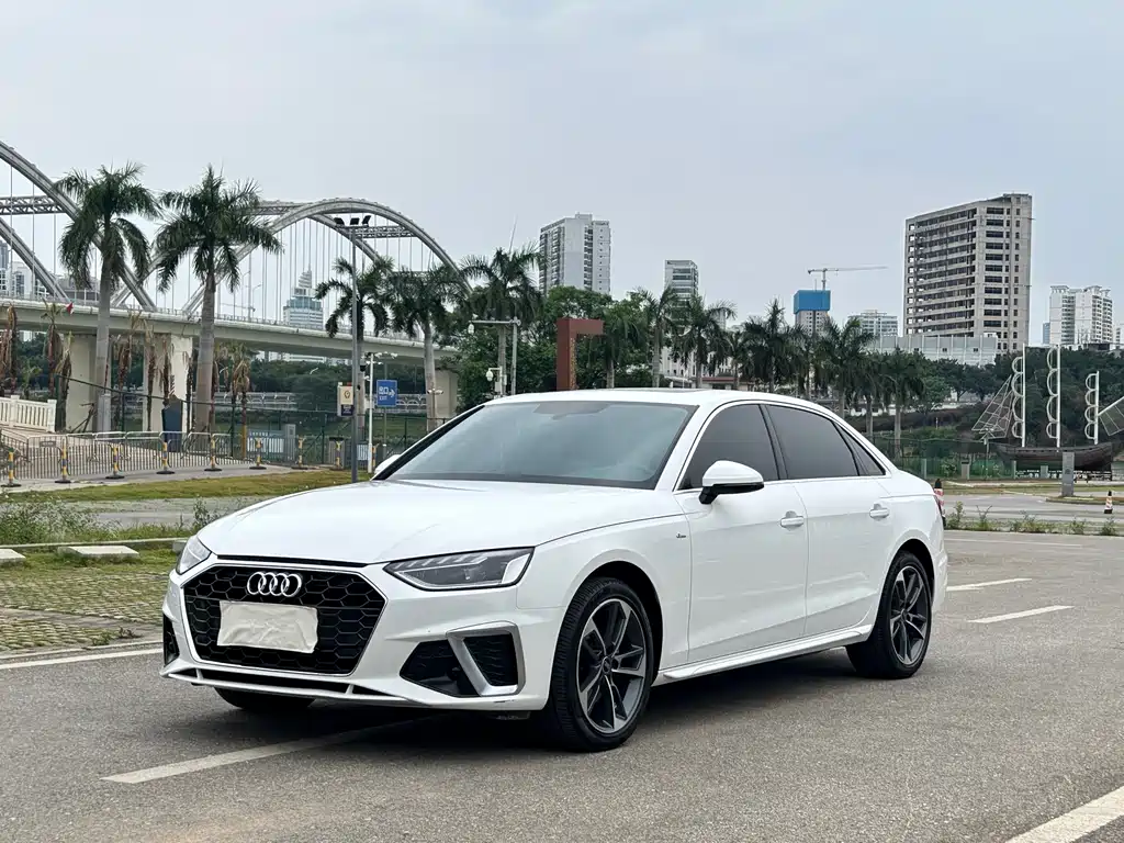 Audi A4L 2023