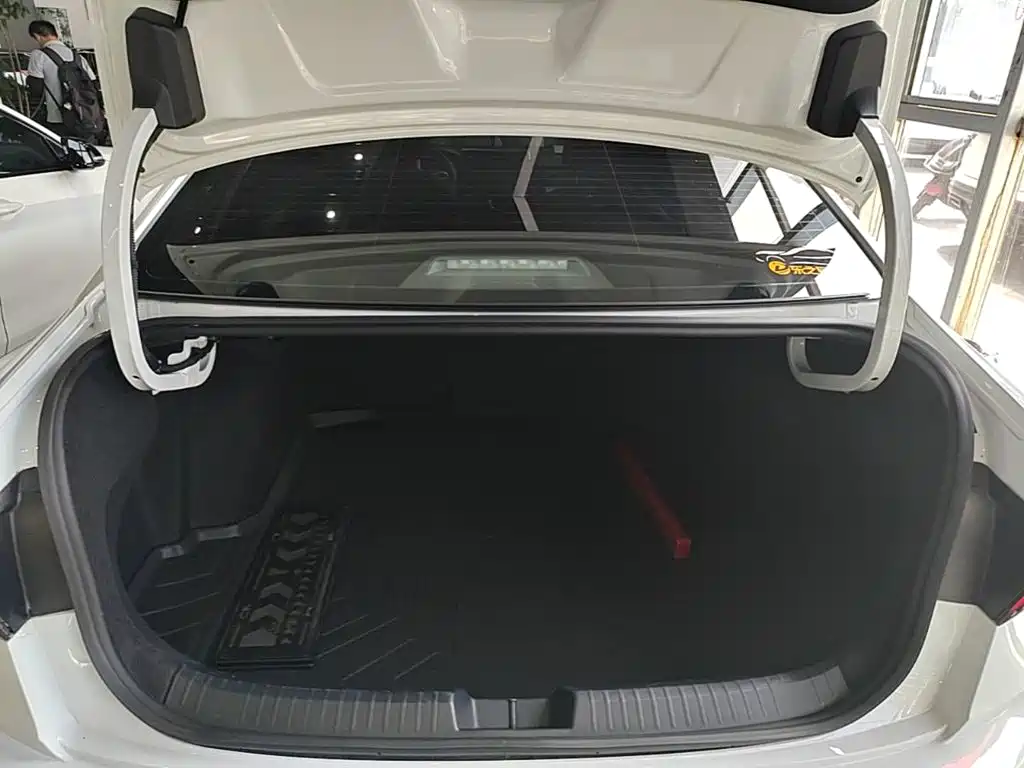 Volkswagen Sagitar — миниатюра 19