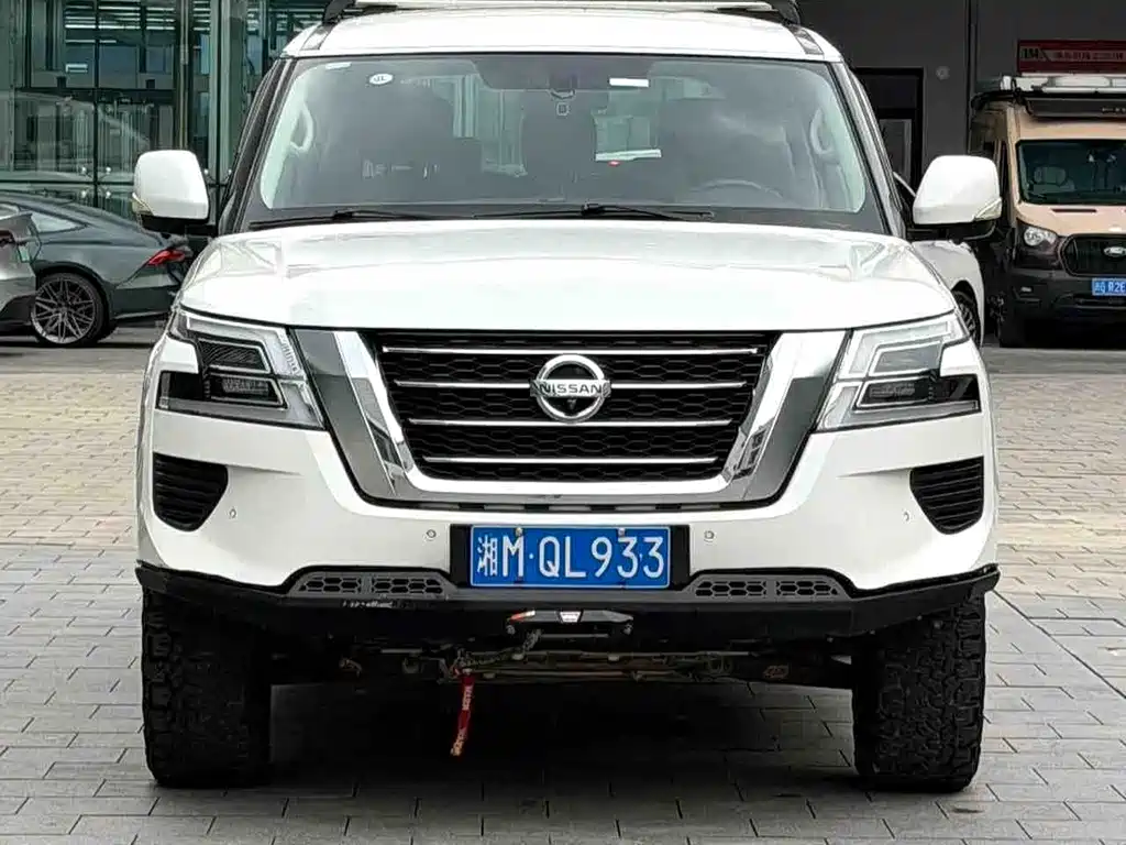 Nissan Patrol — миниатюра 2
