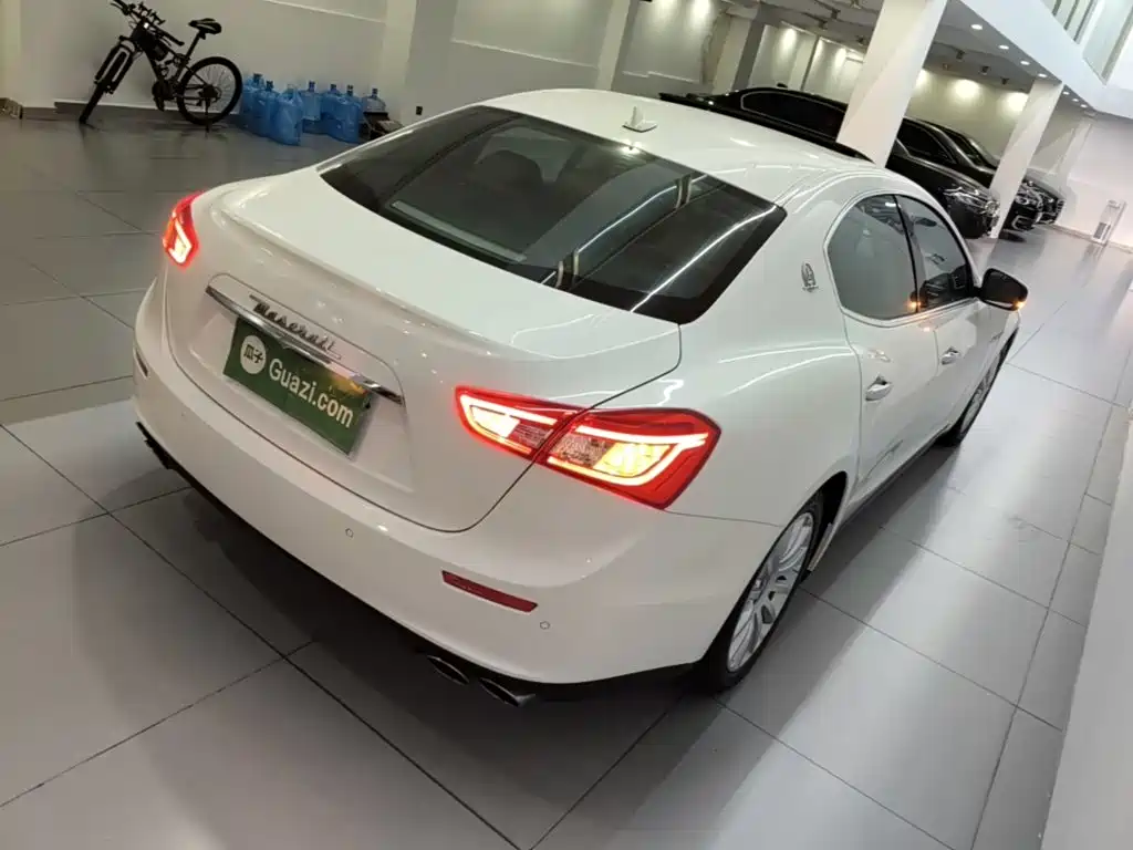 Maserati Ghibli — миниатюра 7
