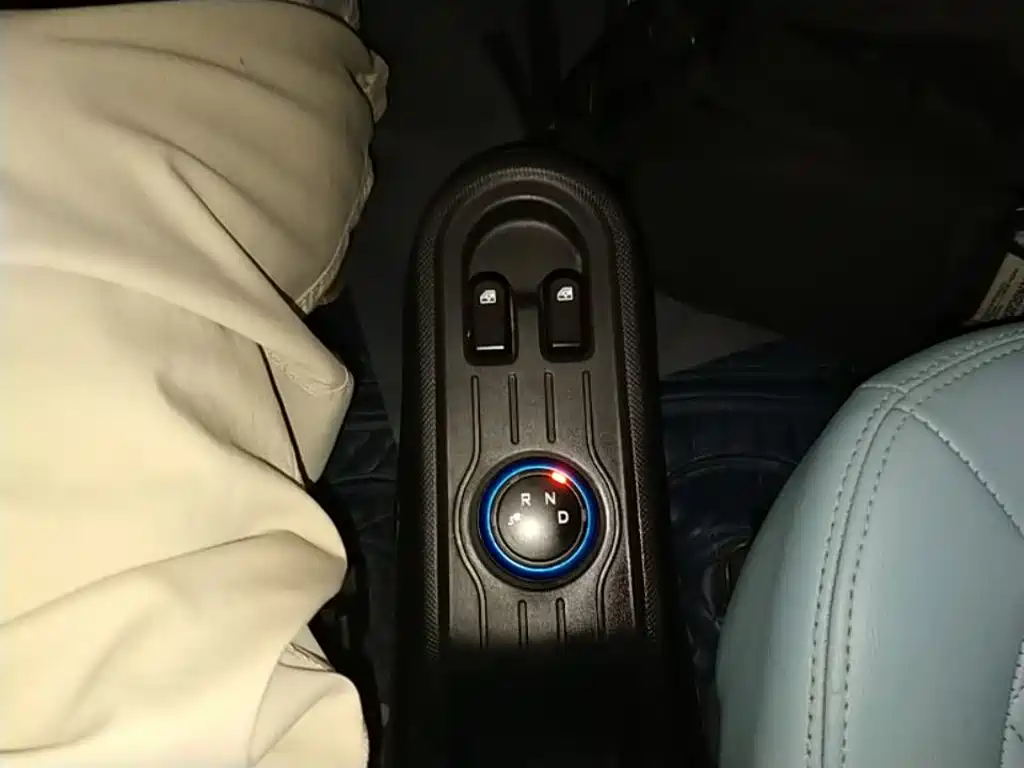 Wuling MINIEV — миниатюра 14