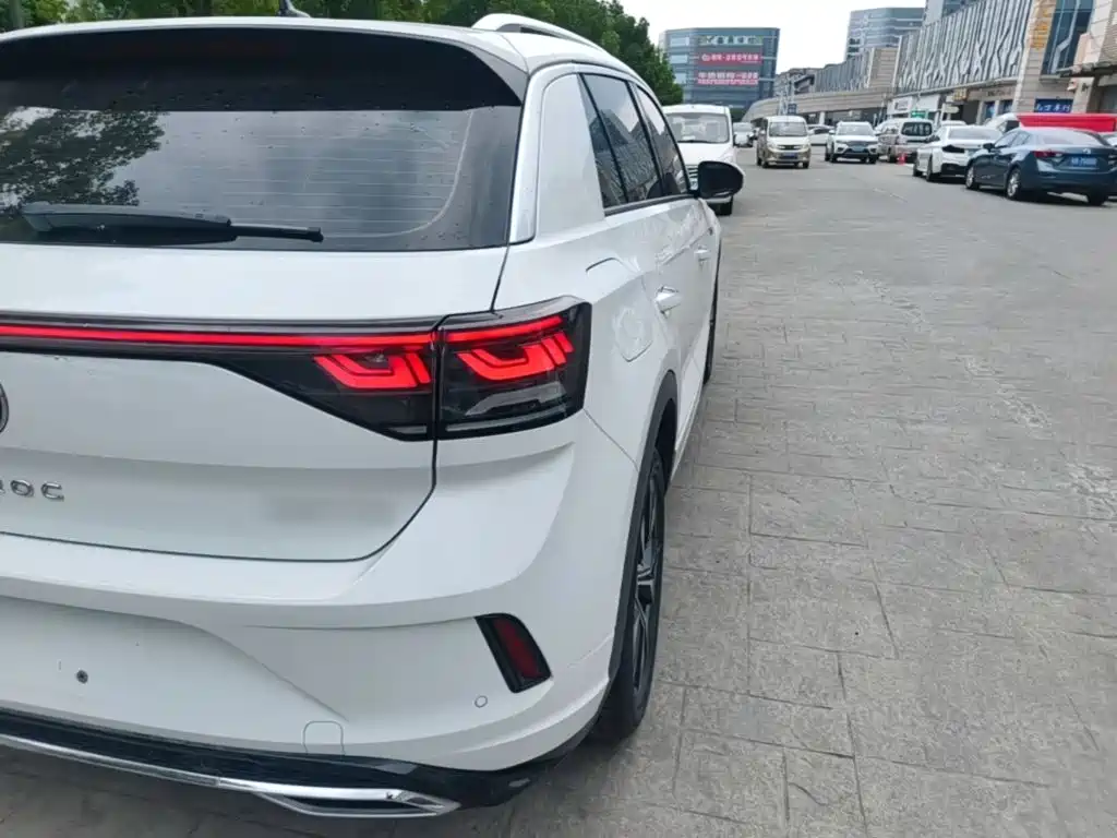 Volkswagen T-Roc — миниатюра 8