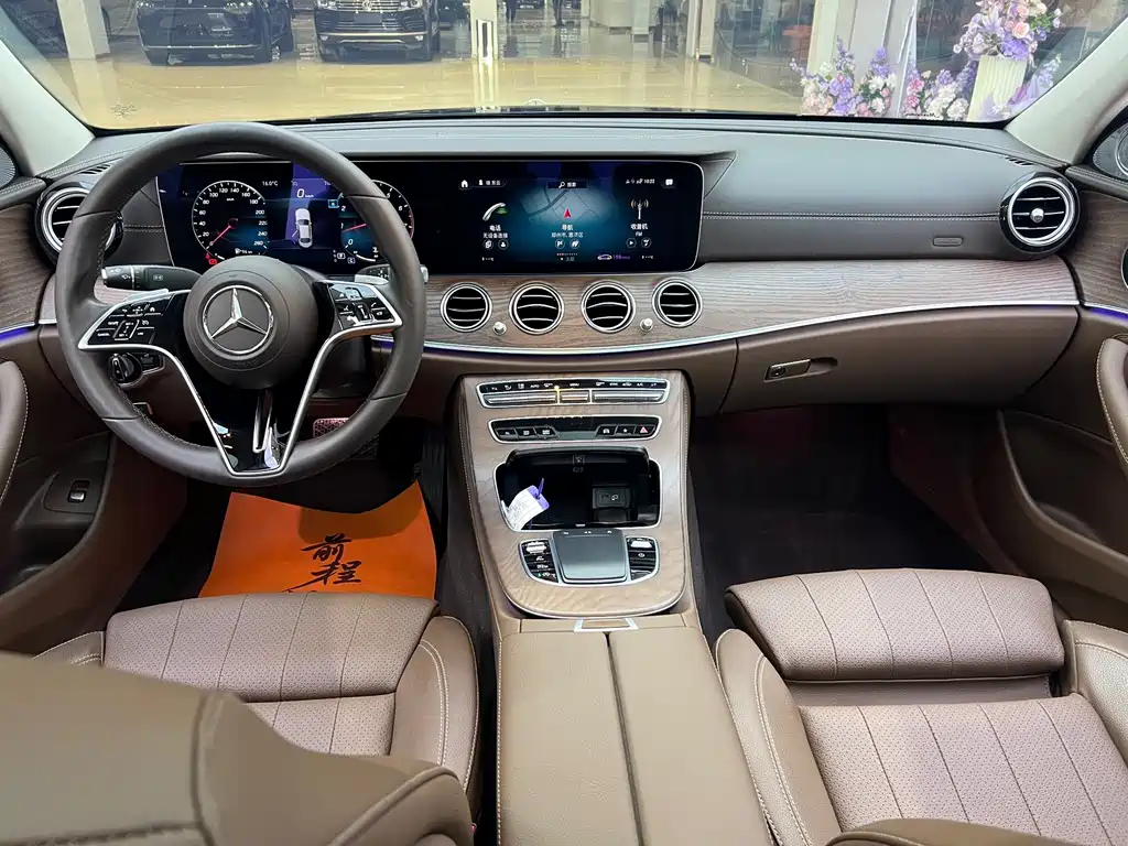 MERCEDES-BENZ E CLASS