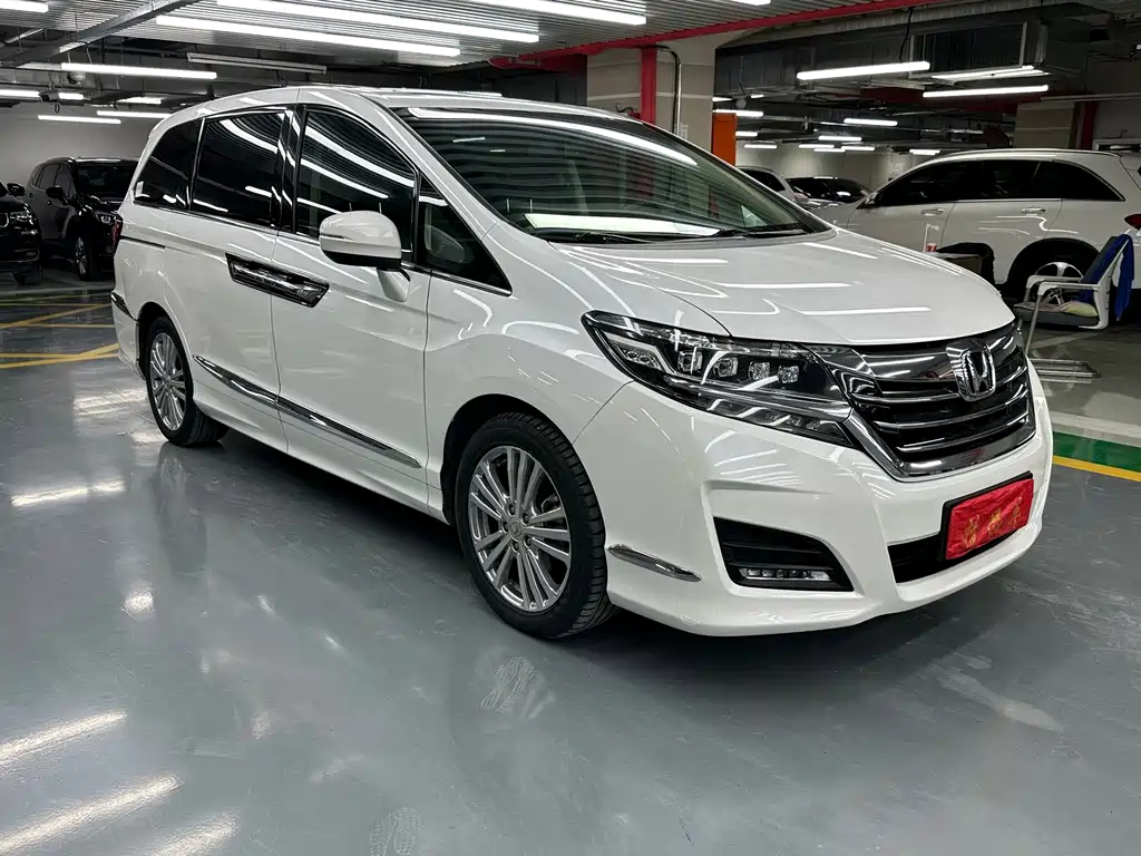 Honda Elysion — миниатюра 3