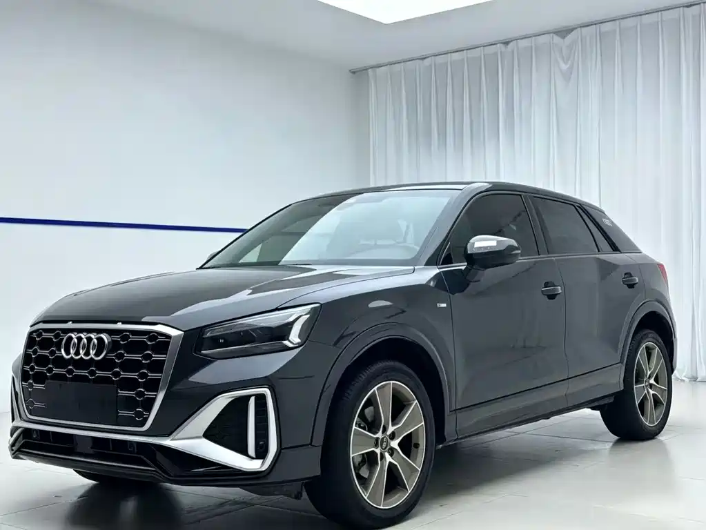 Audi Q2L 2022 35 TFSI Fashion