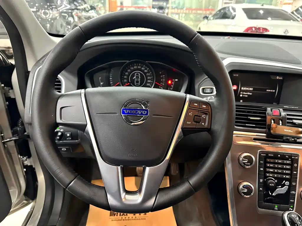 Volvo XC60 — миниатюра 7