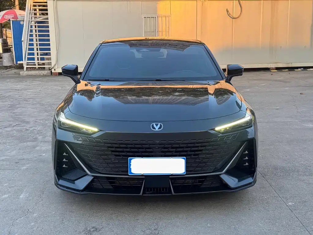 Changan UNI-V
