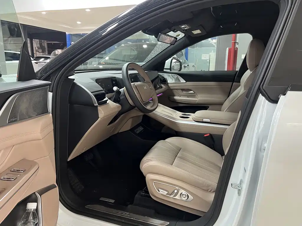 XPeng G9 — миниатюра 12