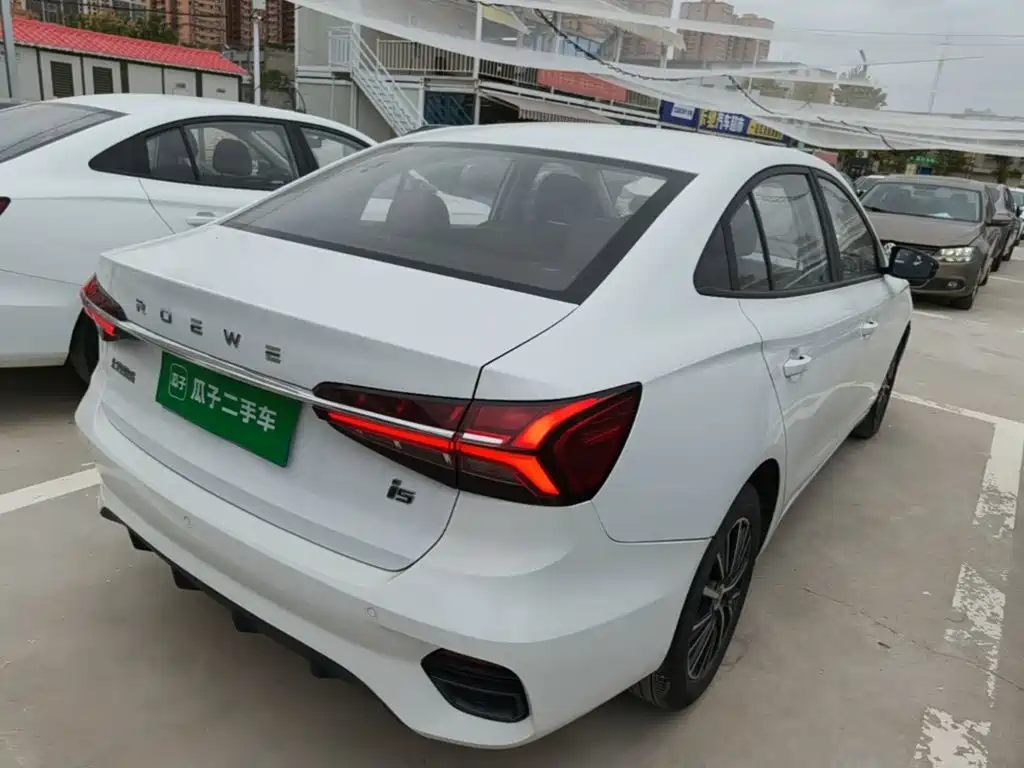 Roewe i5 — миниатюра 7