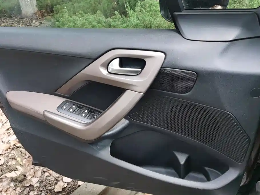 Peugeot 2008 — миниатюра 7