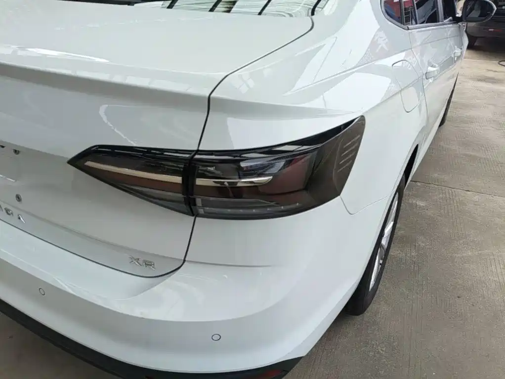 Volkswagen Lavida — миниатюра 8