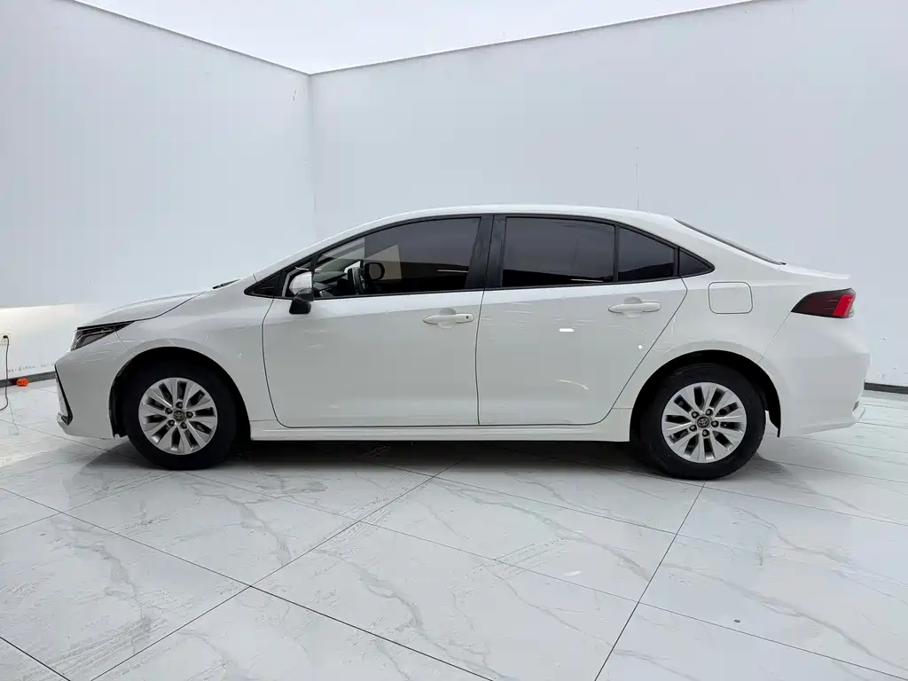 Toyota Corolla — миниатюра 3