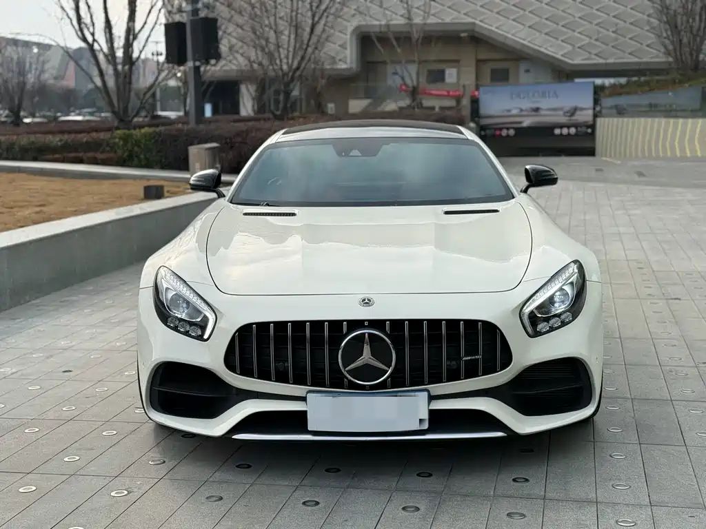 MERCEDES-BENZ AMG GT