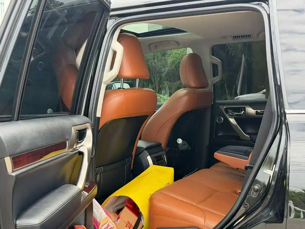 Lexus GX — миниатюра 9